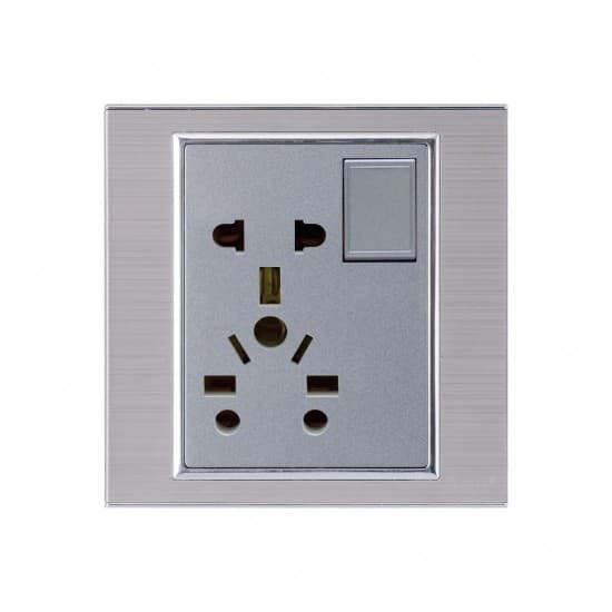 Aqua Electrical Platinum Series APU 10AMP Single Universal Socket